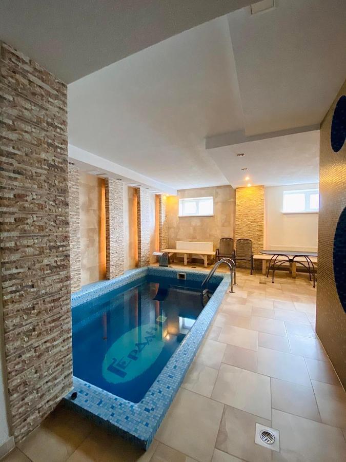 Gerdan Hotel Яремче Екстер'єр фото