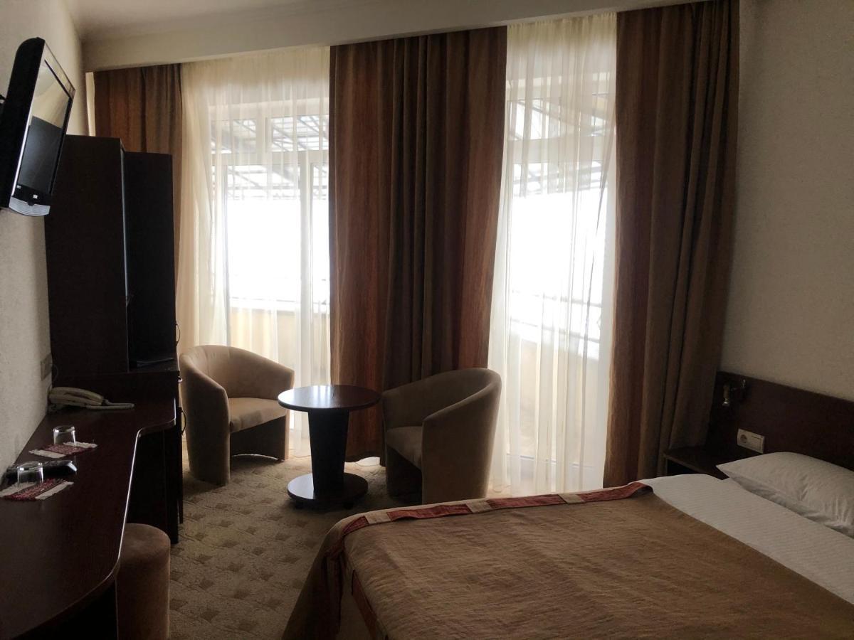 Gerdan Hotel Яремче Екстер'єр фото